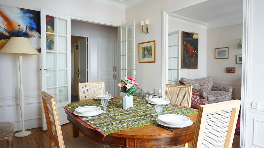 Ferienwohnung Square Desaix - Paris 15E 0*,