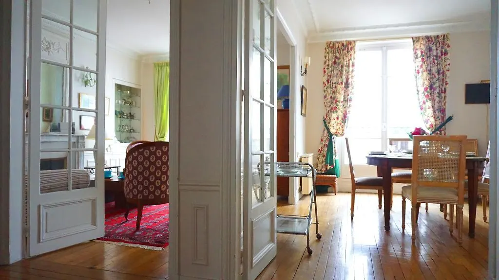 Apartment Ferienwohnung Square Desaix - Paris 15E Frankreich